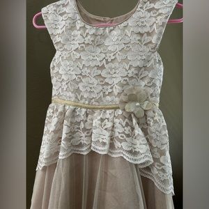 Formal and semi formal gold lace dress for girls size 10, knee length
